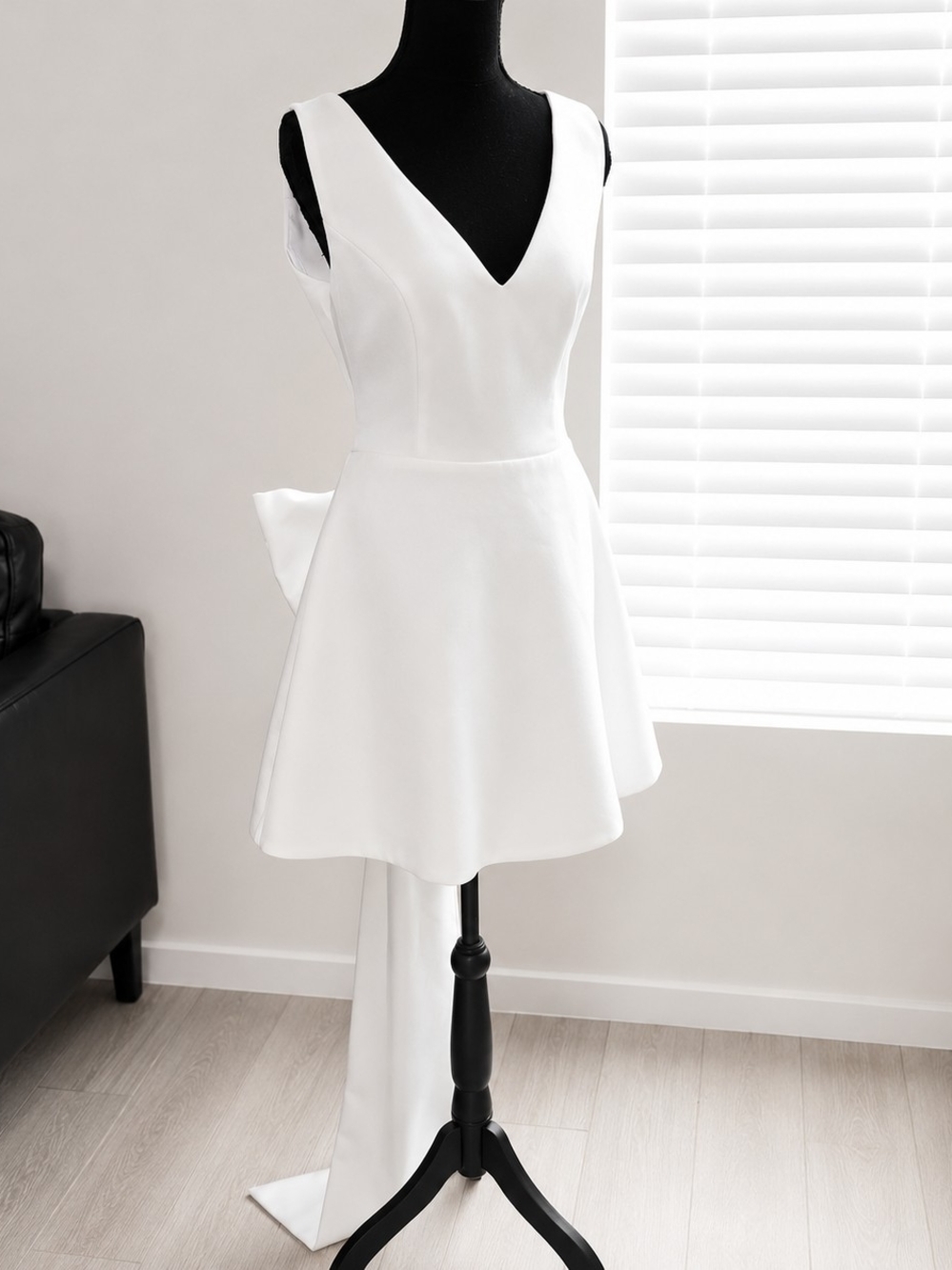 Elegant White V-Neck A-Line Dress